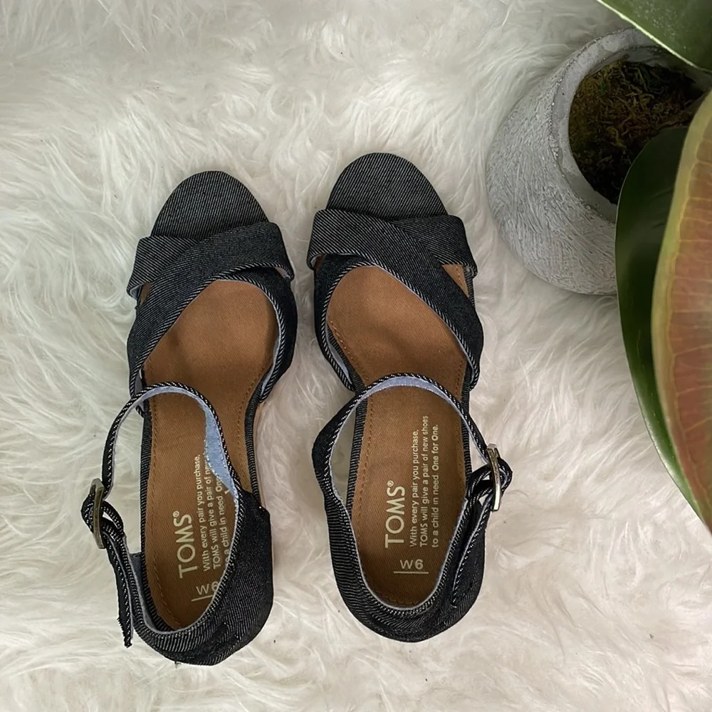 TOMS Sienna Wedge - Picture 7 of 14